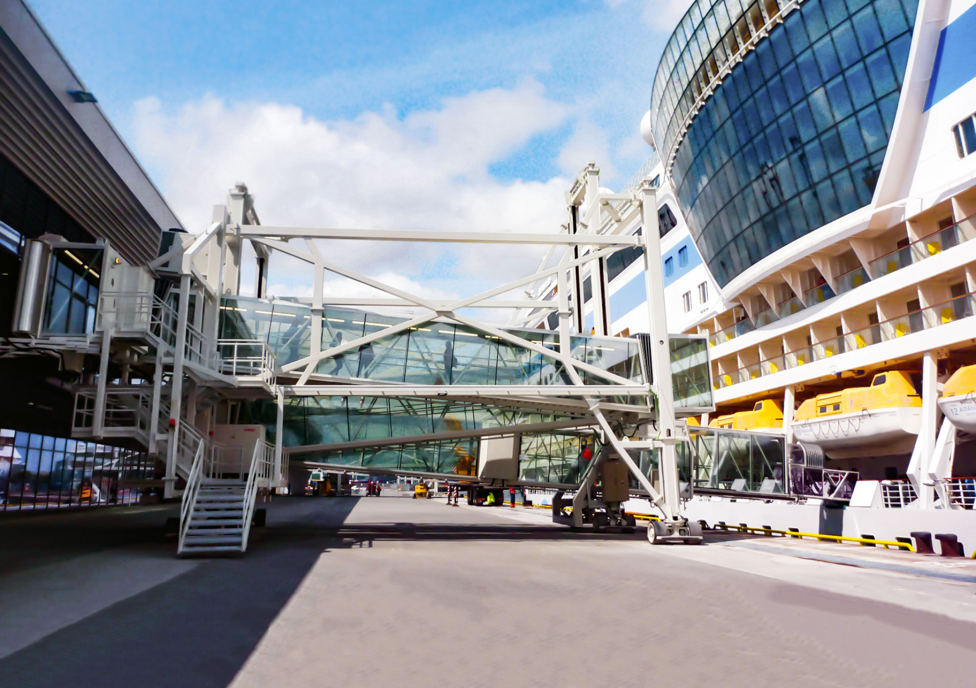 steinwerder cruise terminal taxi